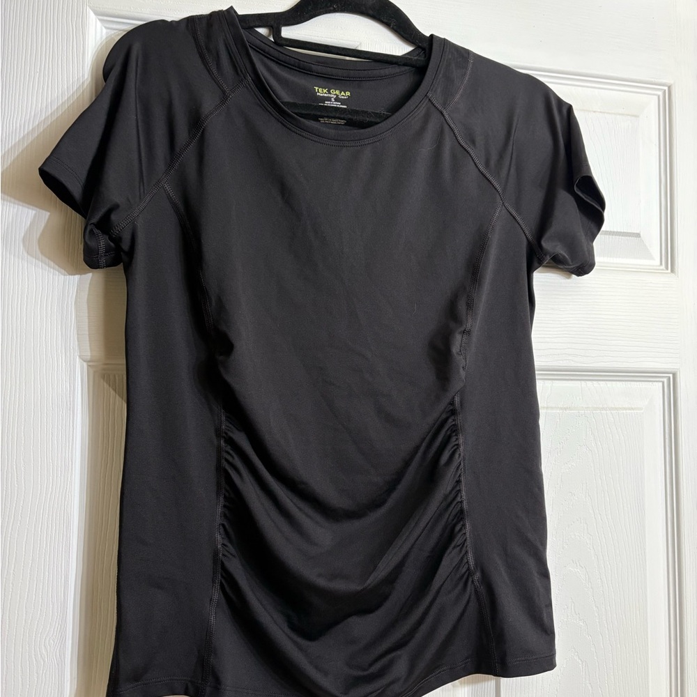 Tek Gear Women's Short Sleeve Black Tee